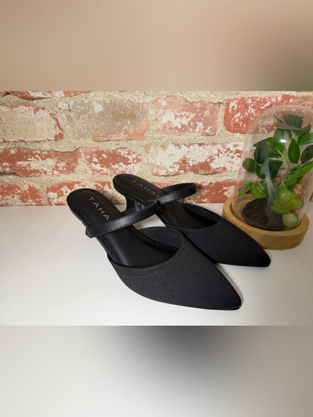Black Pointed Toe Kitten Heels